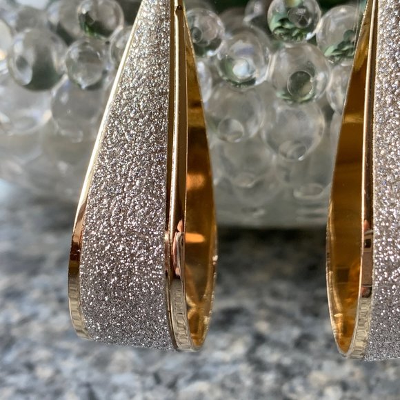 Gold alloy over silver water drop crystal earring - Picture 2 of 4